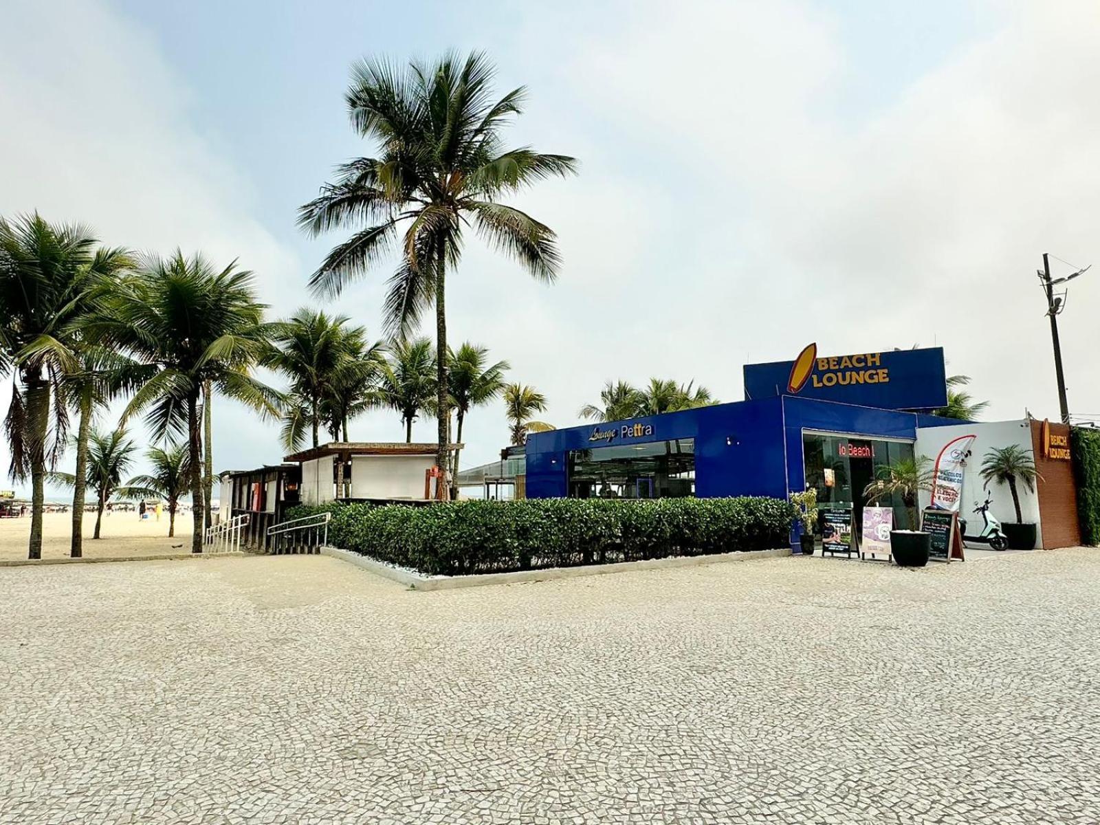 90m Da Praia, Com Estacionamento No Local, Wifi Gratis, Proximo Ao Shopping E Centro Da Apartamento